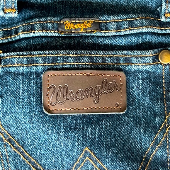 Wrangler Slim Fit Men’s Jeans - Picture 2 of 10